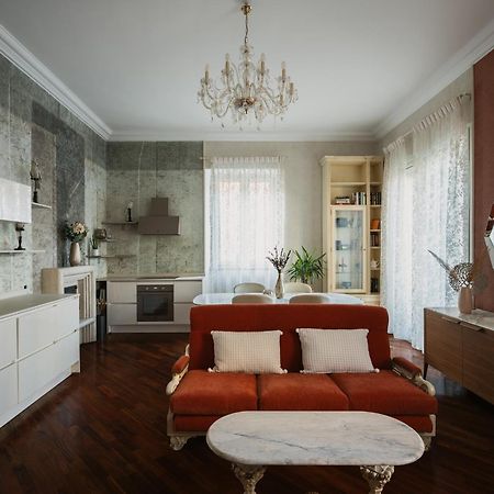 Bellevue Suite Rosselli โกโม ภายนอก รูปภาพ